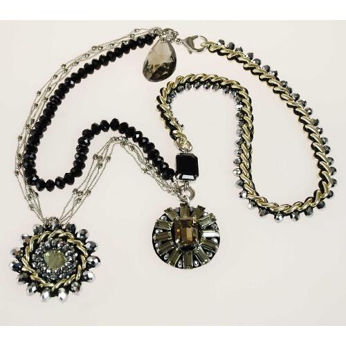 METAL AND STONE NECKLACE
