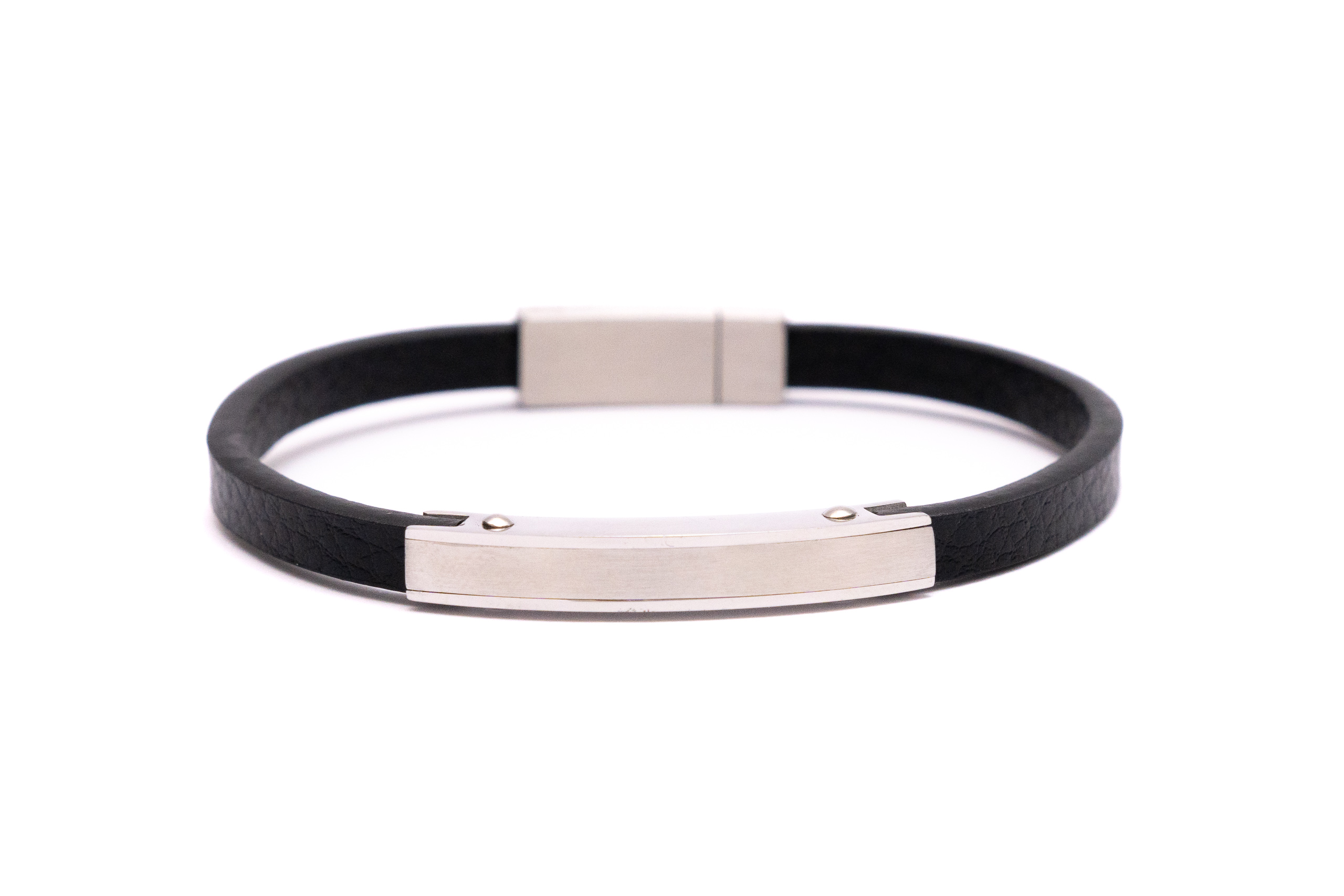 Bracciale uomo acciaio e cuoio nero piastra centrale