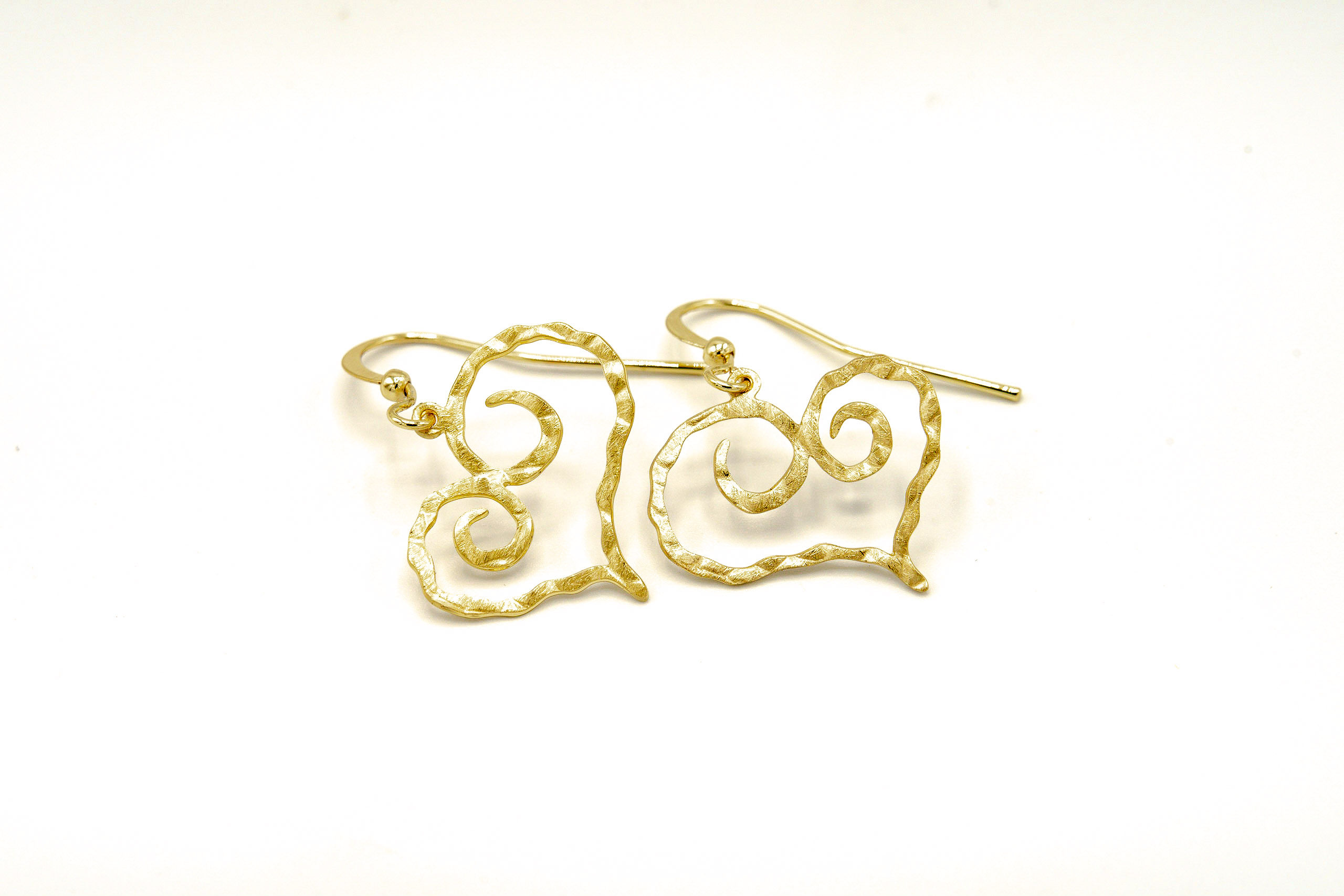 Orecchini ottone cuoricino aperto