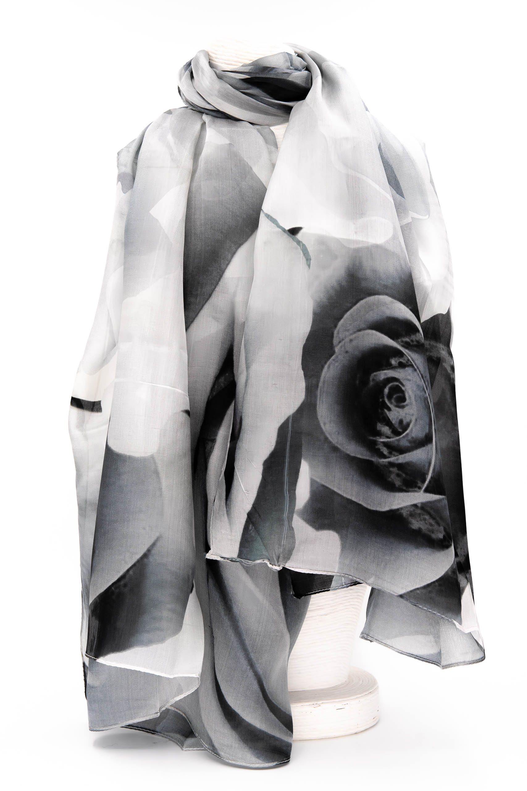 Sciarpa seta grande 100x180 disegno roselline nere