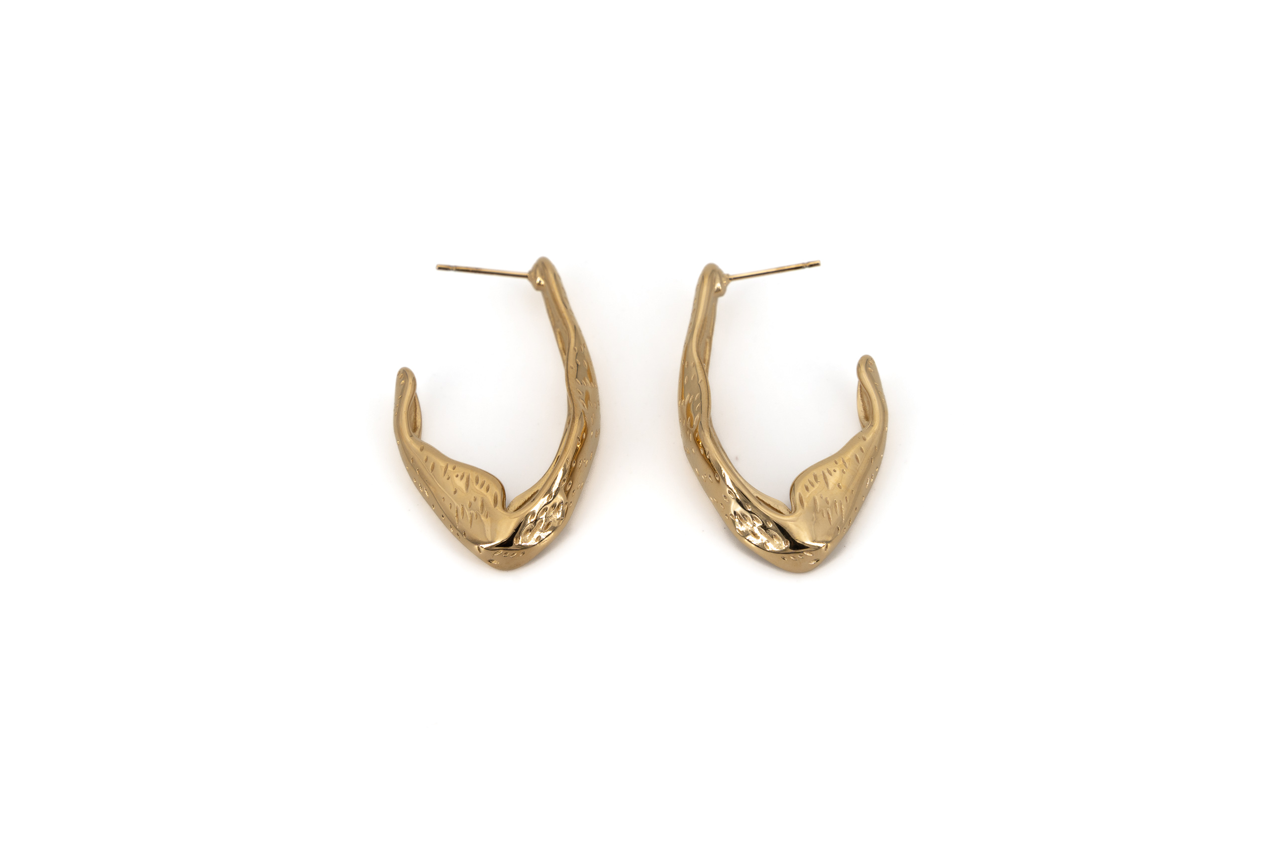 Orecchini acciaio dorato uncino martellato