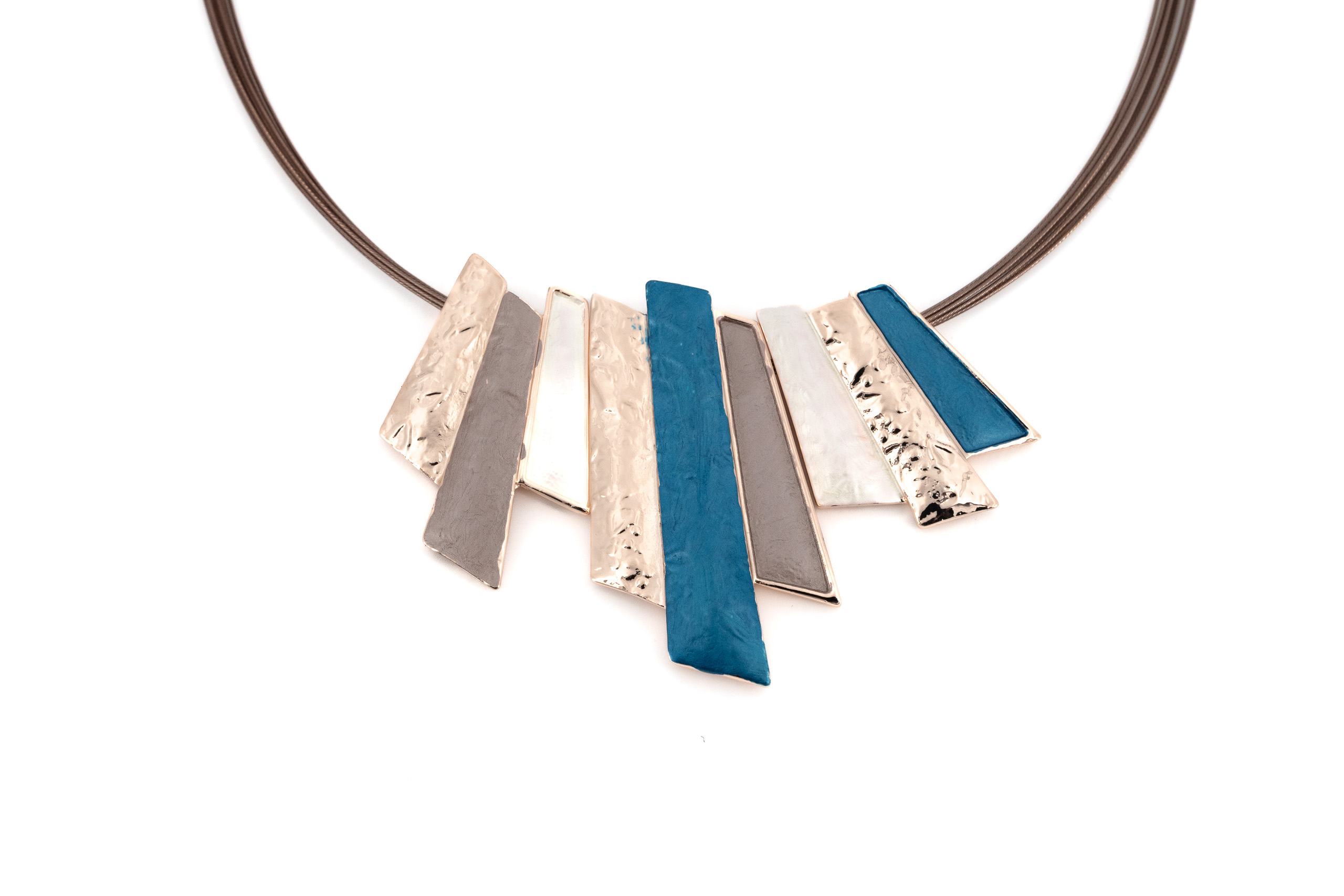 Collana fili acciaio corta zama nove barrette stilizzate