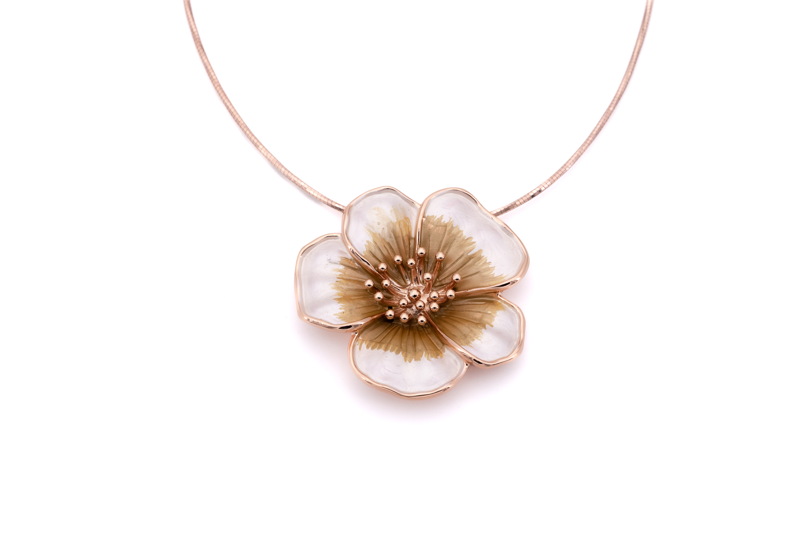 Collana filo semi rigido corto zama fiore aperto