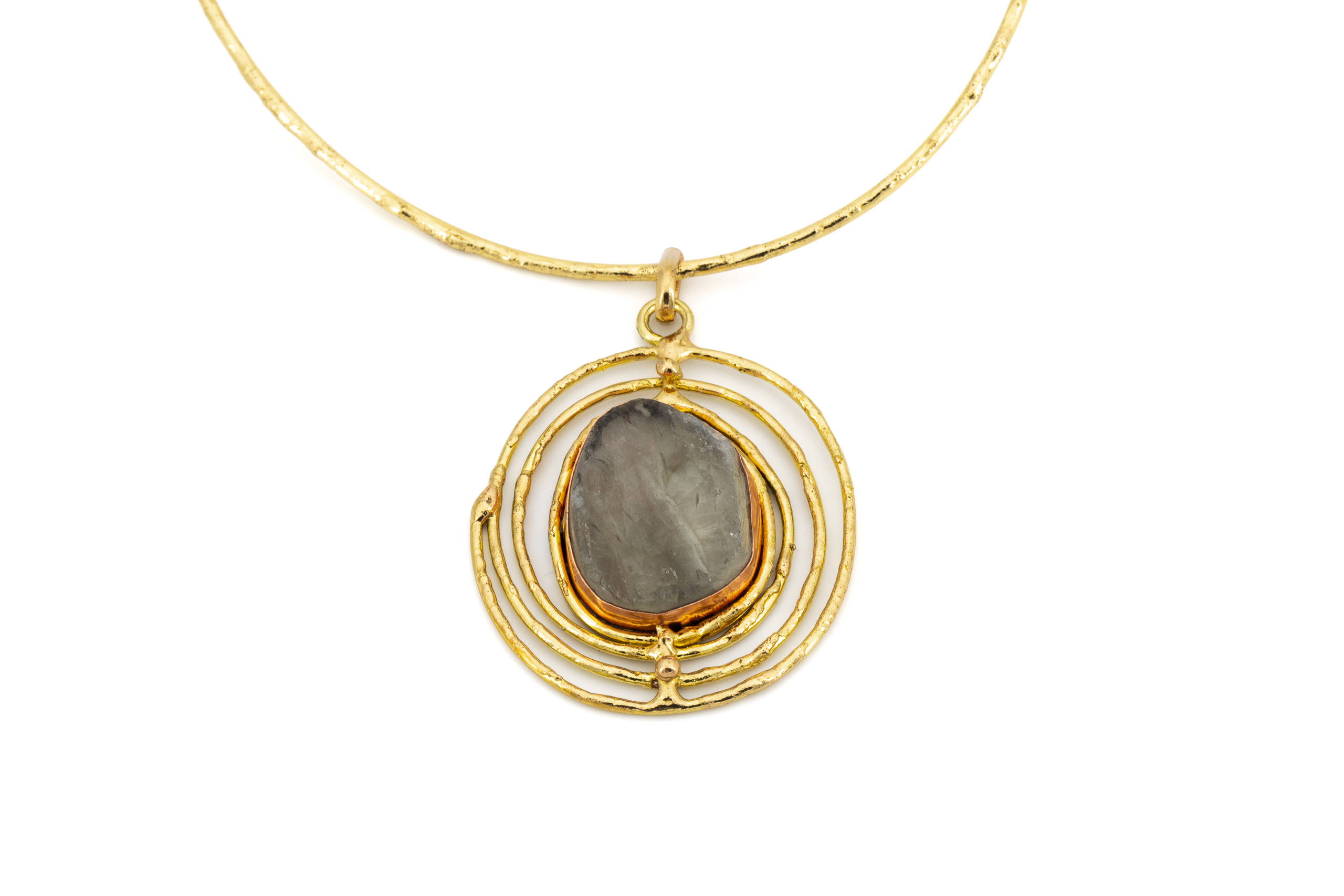 Choker ottone ottone fili aperti pietra ovale Ametista Verde