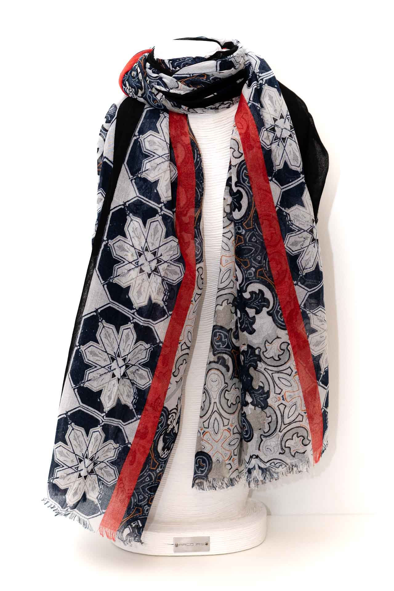 SCIARPA 90 X180cm 50%VISCOSA+50%COTONE DIS.ARABESQUE TONALITA'NERA ROSSO
